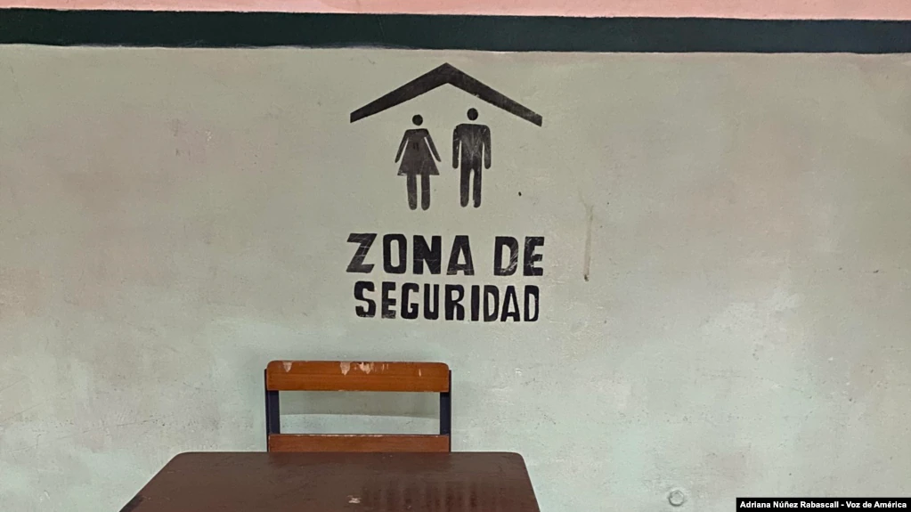 Colegios en zonas de riesgo en Venezuela diseñan protocolos para protegerse de las balas