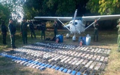 GNB incautó 460 panelas de cocaína y dos aeronaves