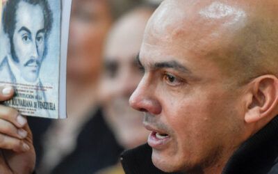 El ex general venezolano Cliver Alcalá estaría discutiendo un posible acuerdo con EEUU