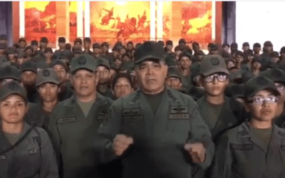 Ministro Padrino López felicita a los nuevos alféreces de la FANB