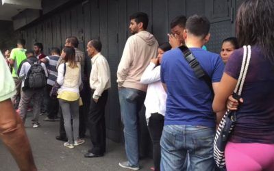 GNB dispersó fila de personas que intentaban apostillar documentos en Caracas