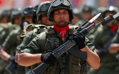 Venezuela fabricará fusiles Kaláshnikov