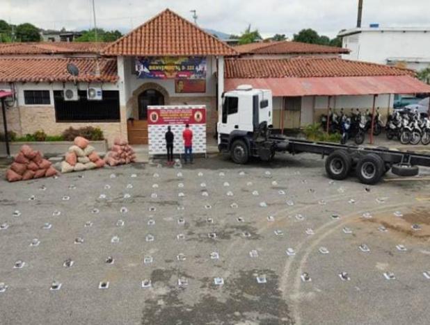 GNB incauta 120,5 kilos de droga en municipio Caracciolo Parra de Mérida