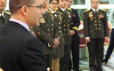 Canciller Arreaza se reunió con oficiales de la FANB que se forman en China