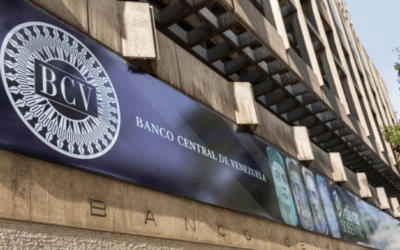 Caracas | Doce uniformados asaltaron vehículo blindado y cargaron $68.000