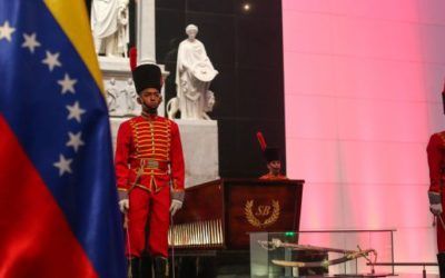 Bolívar: Celebran con desfile cívico militar bicentenario de decreto que incorporó octava estrella al Pabellón Nacional