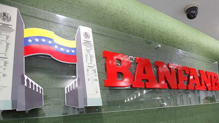 Billetes del nuevo cono monetario llegaron primero a Banco de la FANB