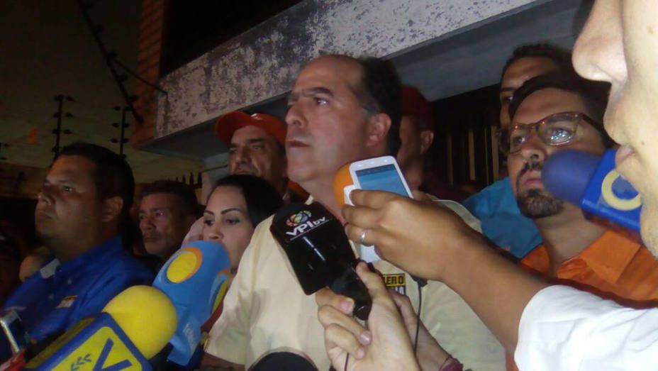 Borges hizo un llamado a la FANB a que defiendan la Constitución y convocó a protestar para rechazar Constituyente