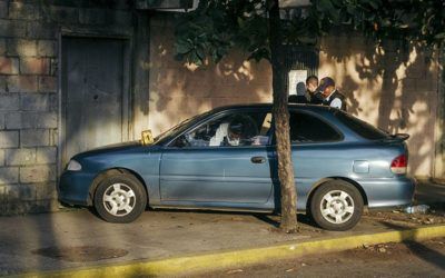 Dos hombres someten y matan a un GNB dentro de su carro