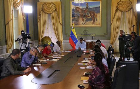 Presidente Maduro y miembros de la FANB participaron en reunión con el Estado Mayor de los Clap