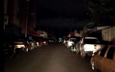 Zodi Lara prohíbe colas nocturnas para evitar robos, bachaqueo de gasolina y proselitismo político #16Ago