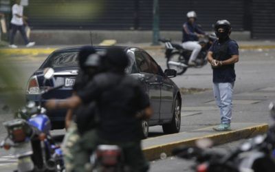 Colectivos dispararon contra opositores en La Candelaria
