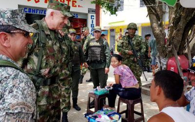 Colombia refuerza presencia militar cerca de Venezuela por enfrentamientos de grupos armados