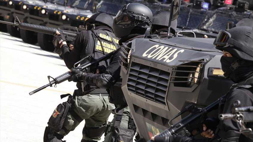 Condenan a militares por vender armas a banda de Aragua