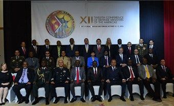 Mayor General Alexander Hernández Quintana representa a la FANB durante Conferencia de Ministros de Defensa
