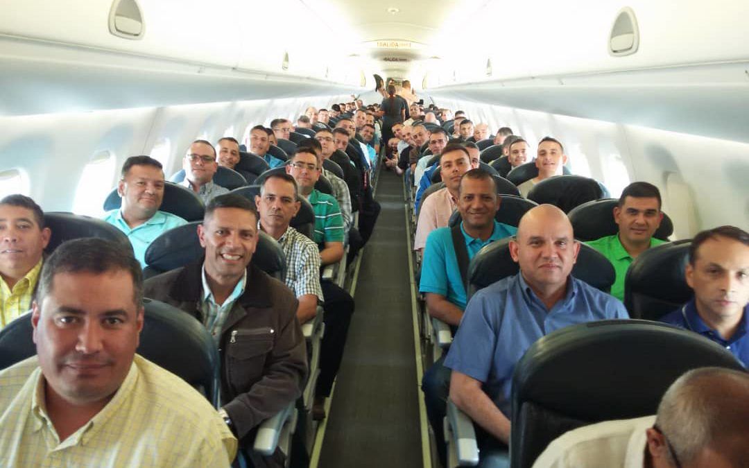 Envían a Cuba a 101 militares de la FANB en un vuelo especial