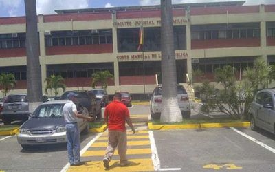Denuncian que civiles están siendo juzgados por tribunales militares