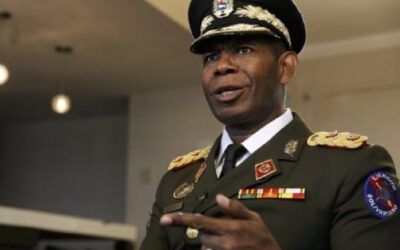 Carta de Cristopher Figuera a Padrino Lopez: «Sé que te miras en el espejo del general Baduel»