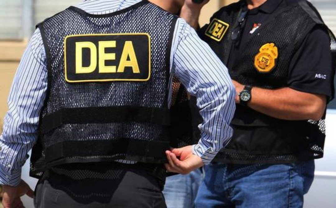 Gobierno interino y EE. UU. firman convenio de cooperación antidrogas