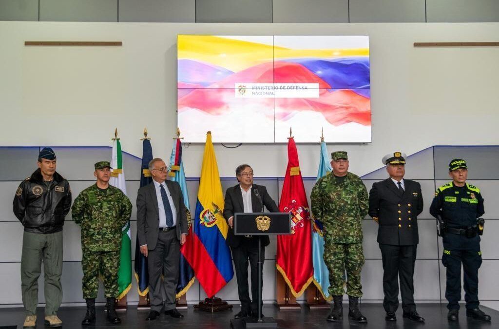 Petro nombra a nueva cúpula militar y policial en Colombia. ¿Quienes son?