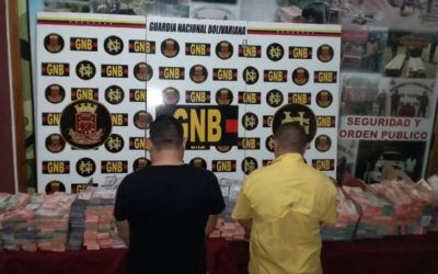 GNB detiene a dos hombres con Bs.S 6 millones en efectivo