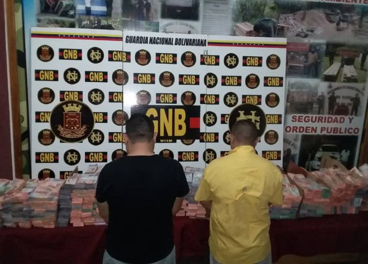 GNB detiene a dos hombres con Bs.S 6 millones en efectivo
