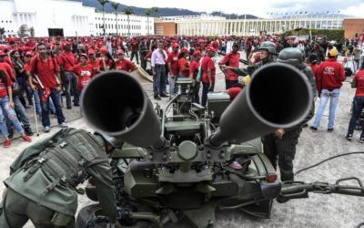 Nicolás Maduro distrae con “ejercicios militares” mientras elimina a la prensa incómoda