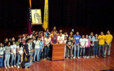 Estudiantes universitarios llaman a los militares a unirse a la lucha por un cambio político