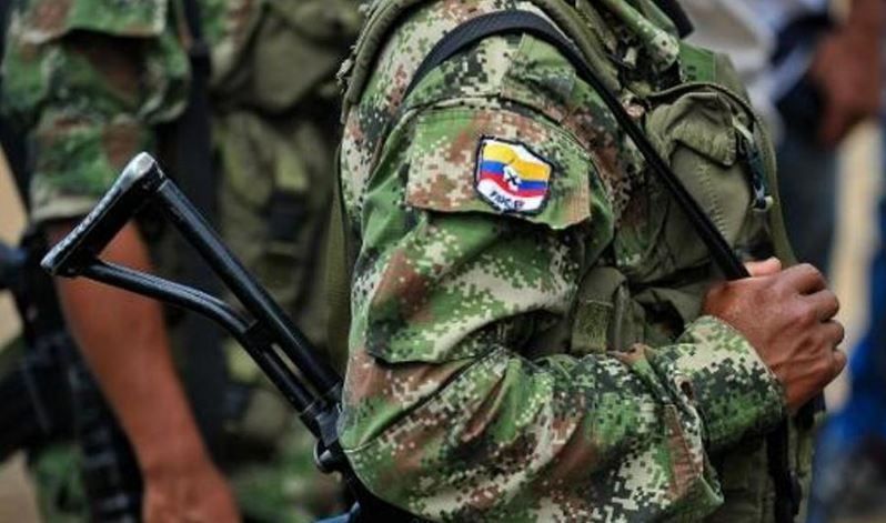 Diez disidentes de FARC muertos en bombardeo en frontera entre Colombia y Venezuela