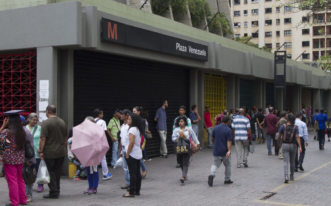 Fallas operativas recrudecen en el Metro de Caracas y la Milicia toma el control