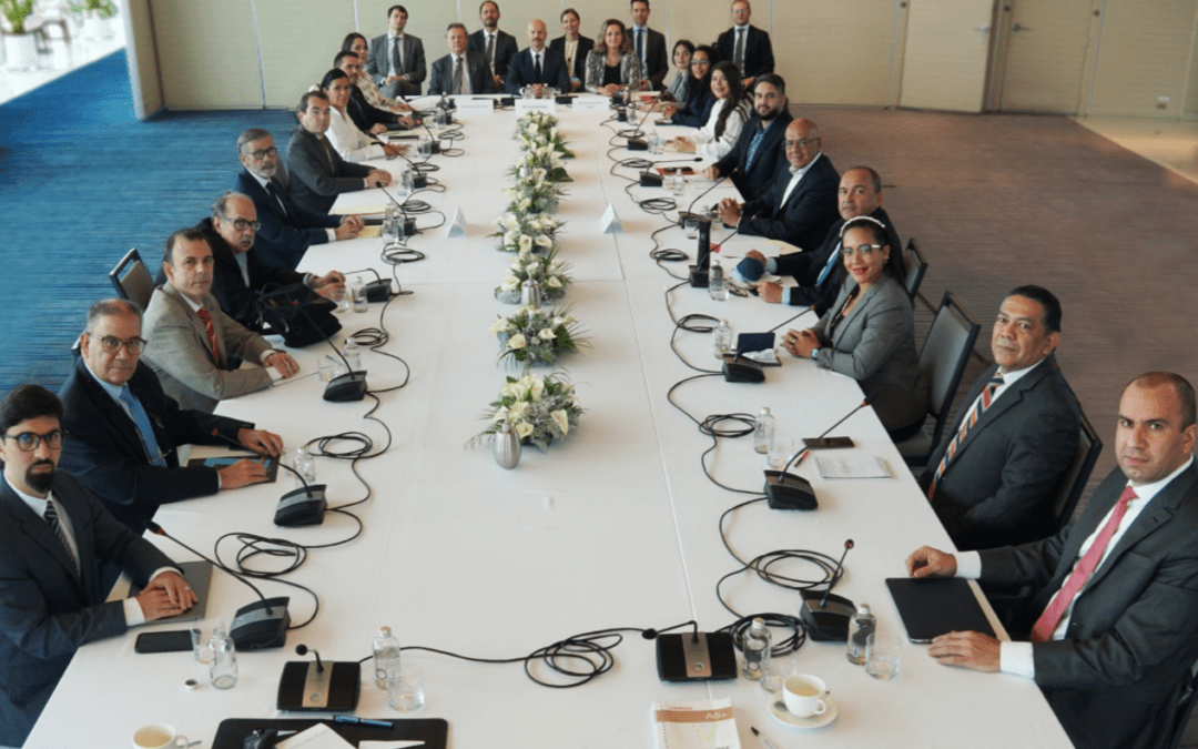 Mesa de diálogo y negociación firma acuerdo para la ratificación y defensa de la soberanía de Venezuela sobre la Guyana Esequiba