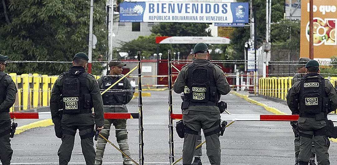 Colombia envía militares a frontera con Venezuela