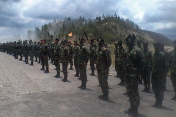 Sucre: más de 20 oficiales de la FANB aprobaron curso de fuerzas especiales