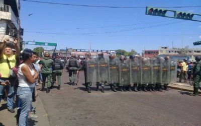 Efectivos GNB y bachaqueros se enfrentaron por más de cuatro horas en Puerto Ayacucho