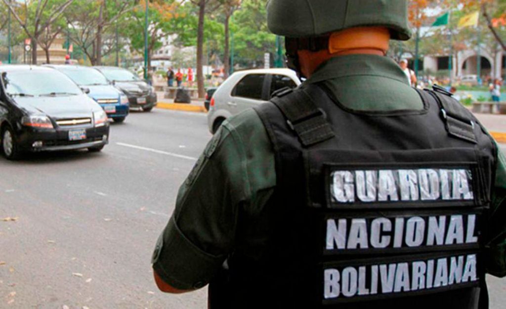 Funcionarios de la FANB detuvieron a militar en Bolívar