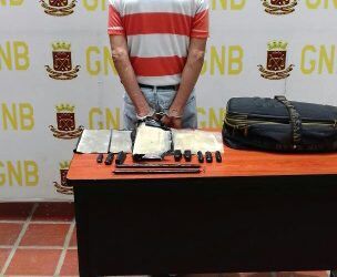 Antidrogas y CZGNB-21 capturan a dos ciudadanos por tráfico de drogas