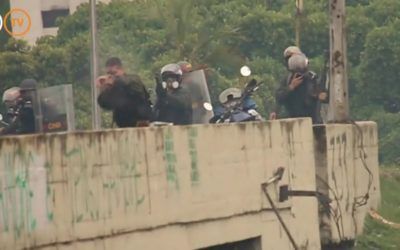 Diario El Nacional registró cuando GNB le disparó a manifestantes en Altamira