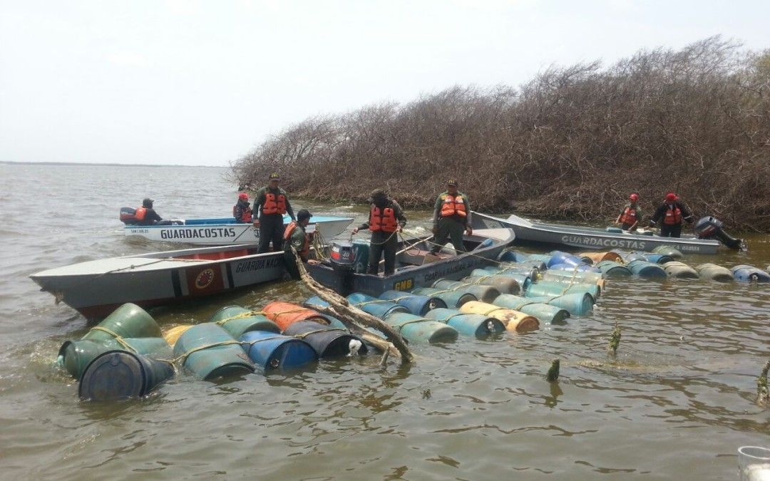 FANB incautó 50 mil 600 litros de gasolina en río Limón del Zulia