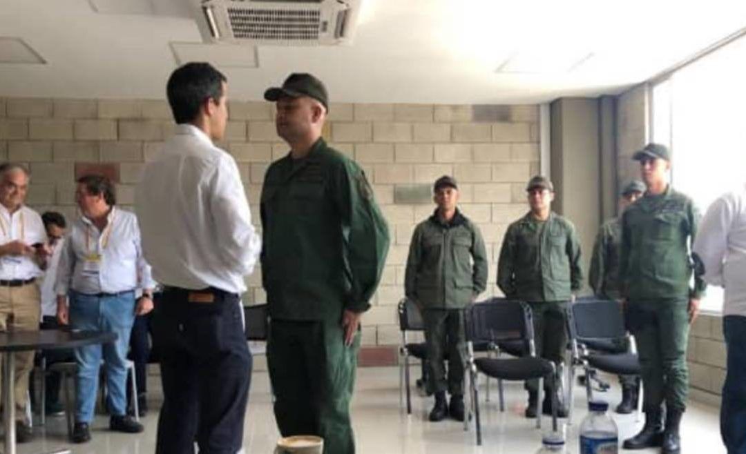 Almagro: Guaidó debe aportar solución a militares venezolanos en Colombia