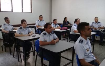 IUAC dicta curso de controlador aéreo a integrantes de la aviación militar de la FANB