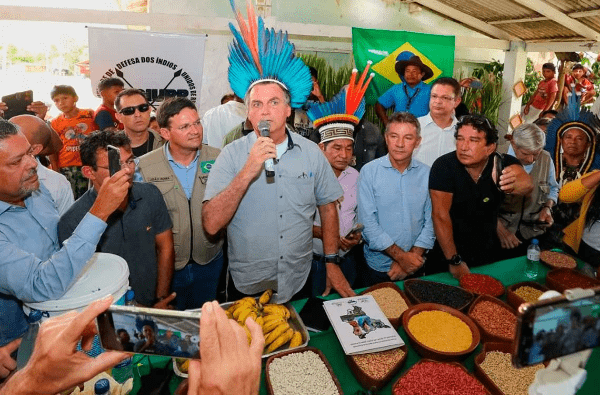 Bolsonaro fue a la frontera para conocer situación de venezolanos