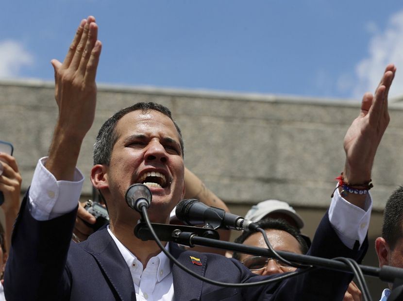 “Maduro está de salida”: El nuevo mensaje que Guaidó le envió a miembros de la FANB