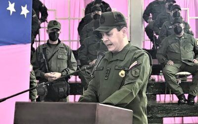 Padrino López ordenó la desactivación de los 23 regimientos de la Guardia del Pueblo