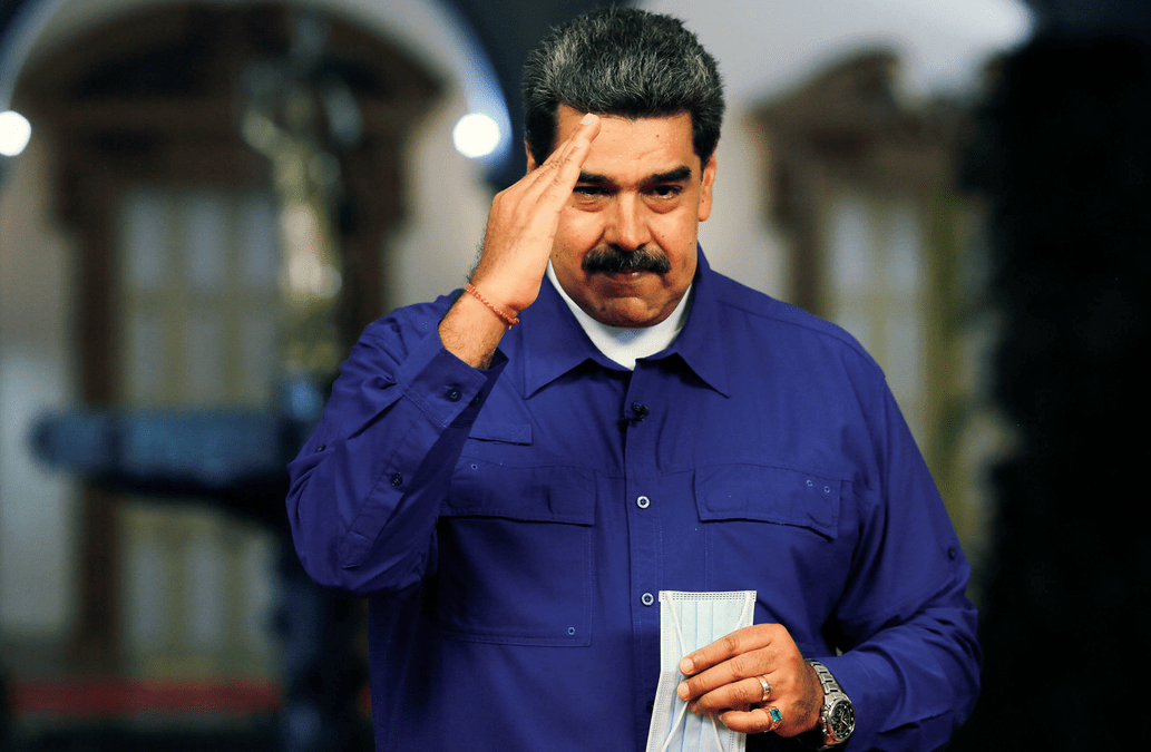 Generales chavistas encabezan las listas parlamentarias de Maduro
