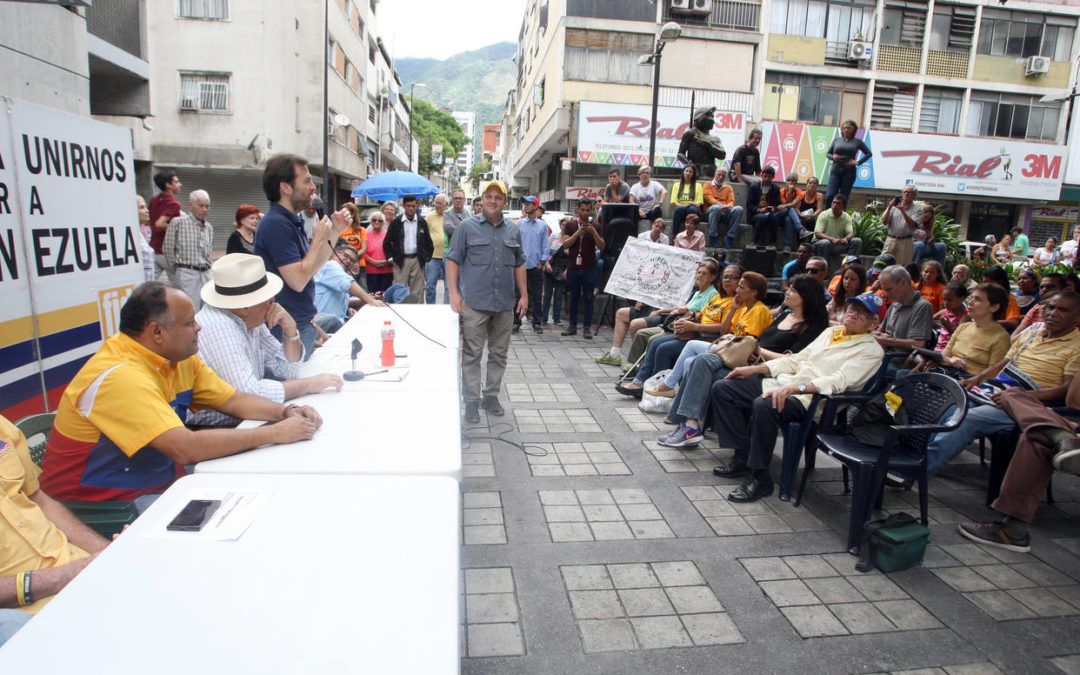 Realizarán consulta (plebiscito) contra Nicolás Maduro y sobre el papel de la FANB