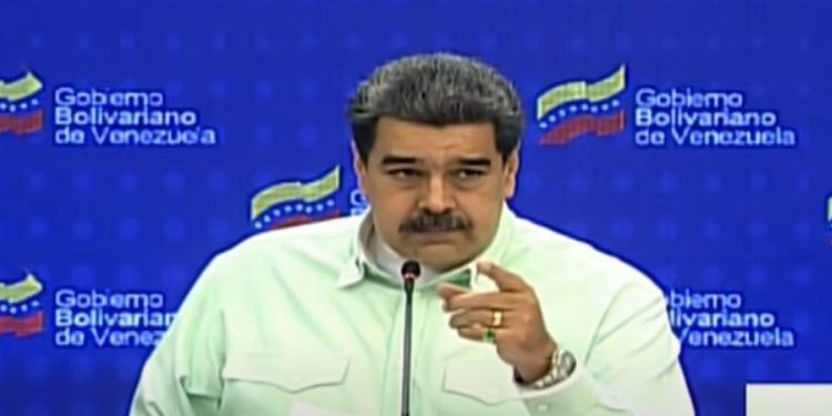 Maduro arremetió contra obispos que llevaron ayuda humanitaria a Mérida y defendió a militares que obstaculizaron la llegada de los insumos