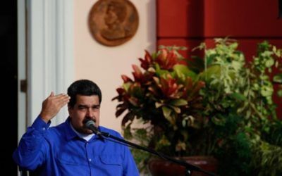 Maduro ordena ejercicios militares en frontera con Colombia