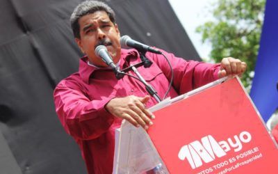 Maduro amenaza con hacer una revolución armada si se instala un “gobierno capitalista”