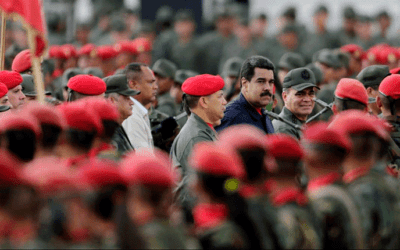 Maduro pide a militares alejarse de familiares opositores antes de “perder su carrera”