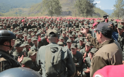 Maduro dice a la Fanb que tienen “fuerza de dónde sacar”